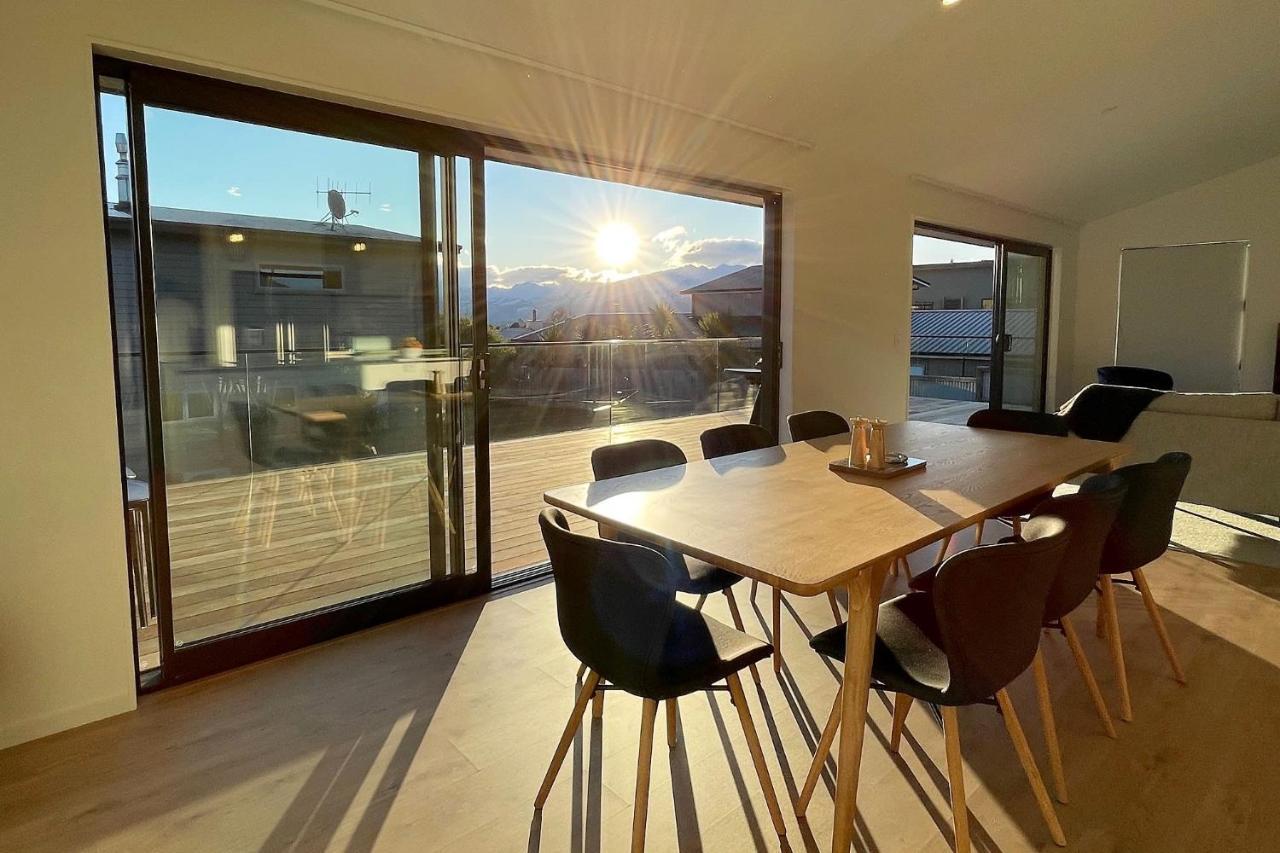 Kikorangi Mountain Vista Villa Wanaka Exterior photo